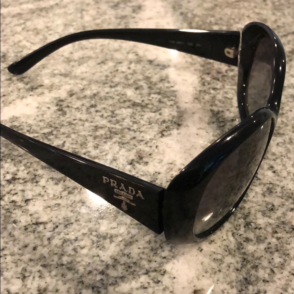 Prada Milano Sunglasses black
